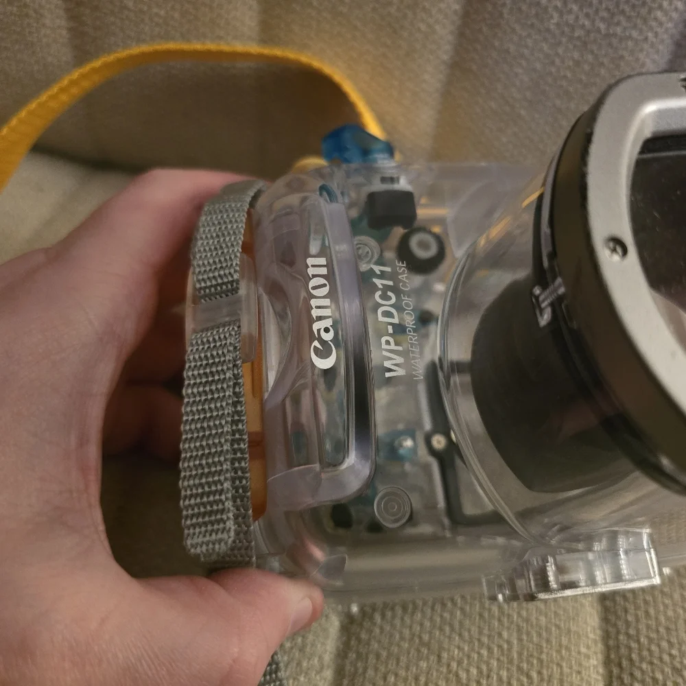 Canon Waterproof Case WP-DC11 - 40M/130ft